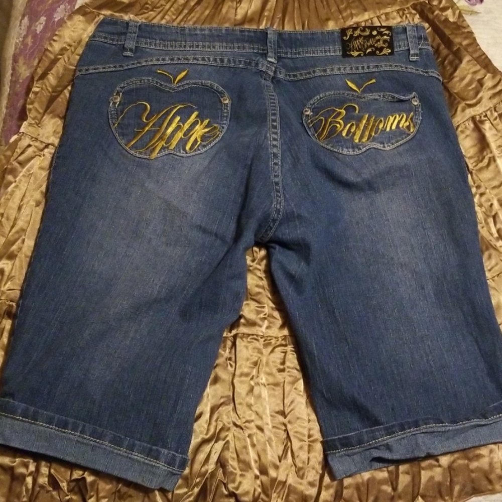BOGO! 11/12 Apple Bottoms Bermuda Cuffed Shorts